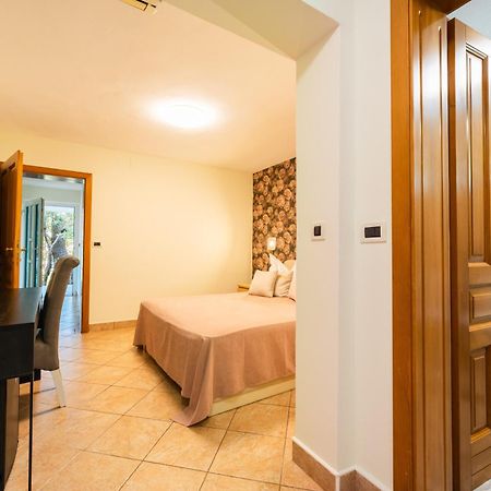 Bed & Breakfast Villa Terezija Baška Exteriör bild